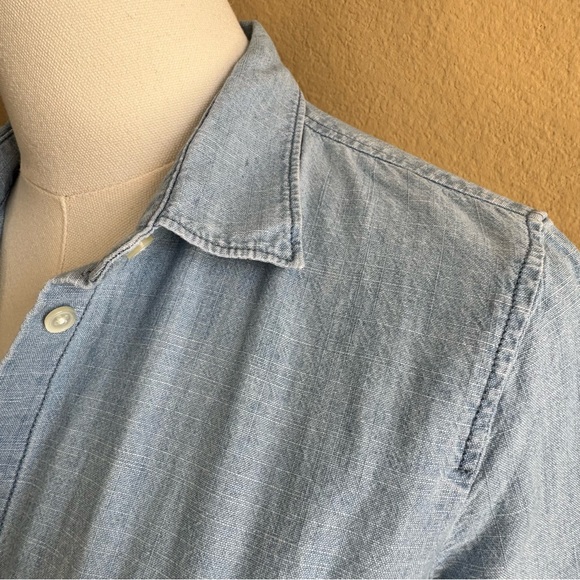 J. Crew Chambray Shirt Signature Fit Women’s S Blue Light Wash Cotton Button Up - Picture 9 of 16